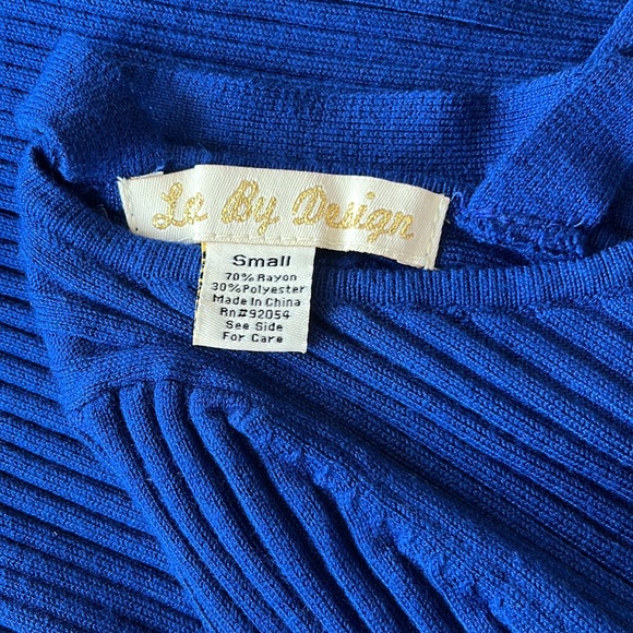 SOLD. Open Back Ribbed Top - Picture 3 of 3